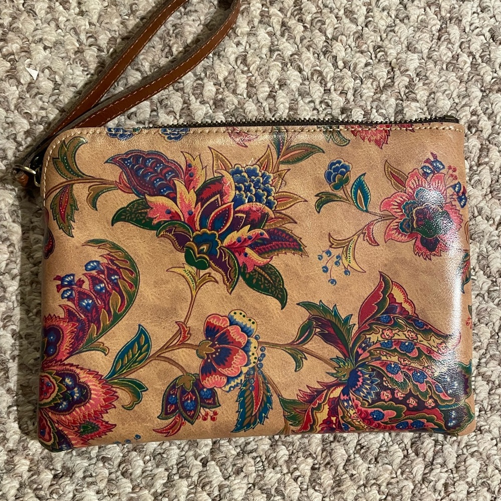 NWOT Patricia Nash Wristlet NWOT. NO signs of wear.
